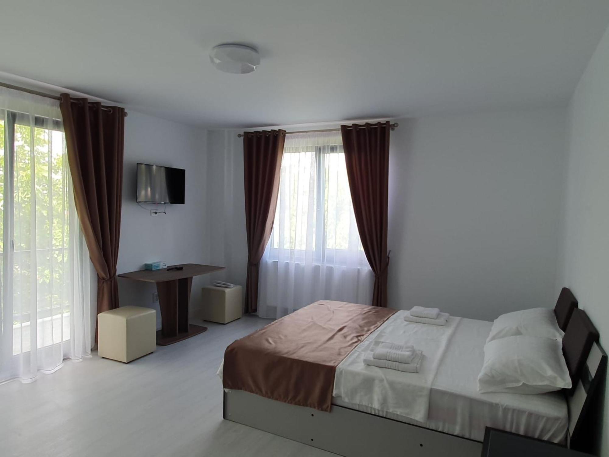 Hotel Palas Grand View Iasi Exterior photo